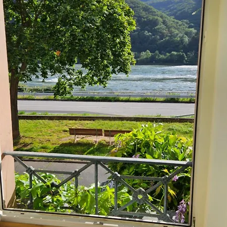 Bismarck-Suite Rüdesheim am Rhein Exterior foto